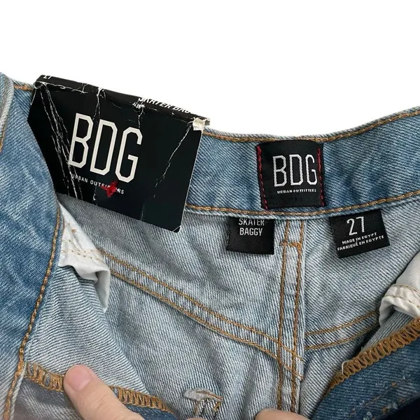 UO BDG‎ Skater Baggy Jeans Women’s 27 high waisted distressed medium wash NEW - Image 6