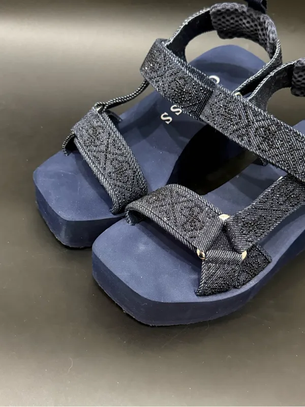 GUESS Dawsin Denim Rhinestone Embellished Straps EVA Soles Wedge Sandals Size 6 - Image 2