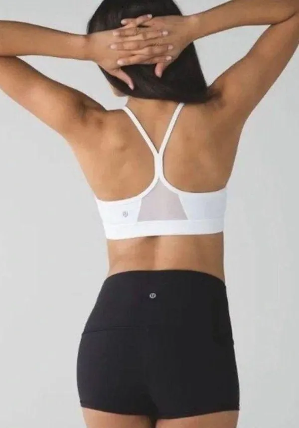 Lululemon Flow Y IV Bra in White - Image 2