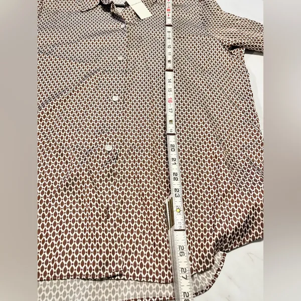 NWT Abercrombie & Fitch patterned satin button up geometric brown white blouse L - Image 9