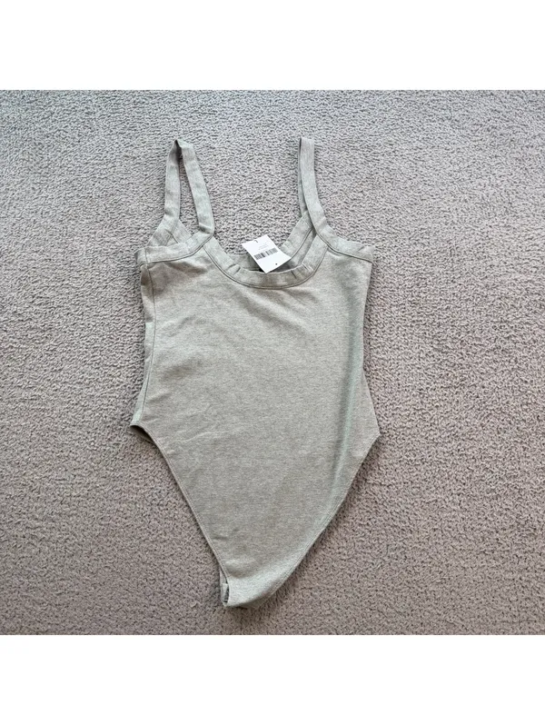 NWT Forever 21 Bodysuit L Womens Grey Knit Sleeveless Contour Sculpt Scoop Neck - Image 2