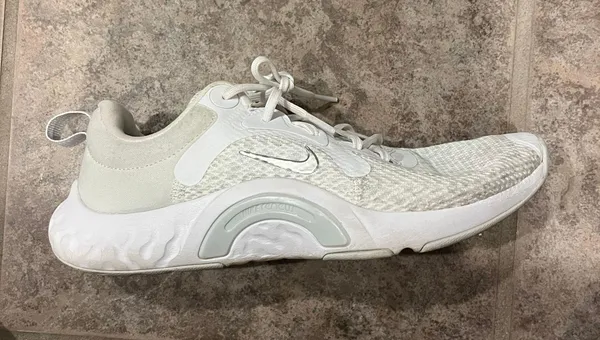 Nike White Running Shoes - Image 2