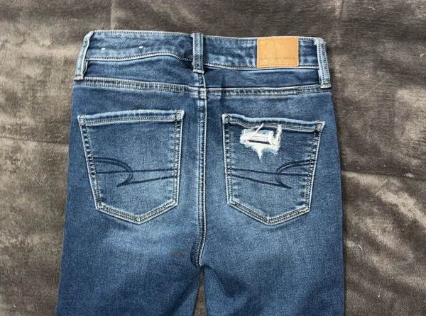 American Eagle skinny Jeans - Image 3
