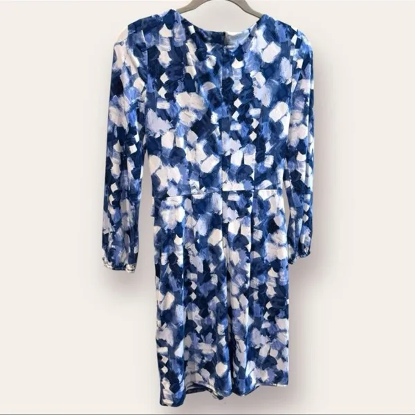 London Times Petites Blue Abstract Print Knot Front Dress – Size 4P - Image 3