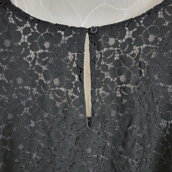 Talula Womens Tank Top Size Small Black‎ Sleeveless Plunge Neck Lace Pattern - Image 3
