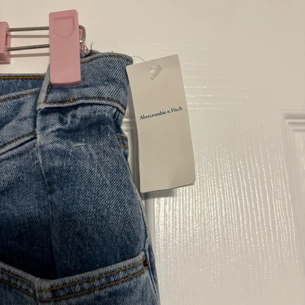 Abercrombie & Fitch 90’s Straight Ultra High Rise NWT - Image 5
