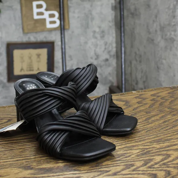 NWT a new day Womens Jessa Mule Heels 87931547 Black 7.5M - Image 5