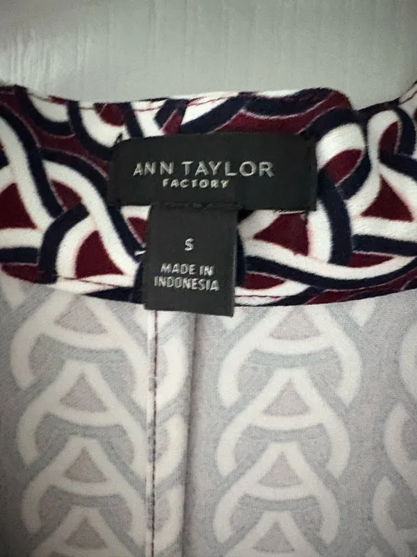 Ann Taylor Top - Image 2