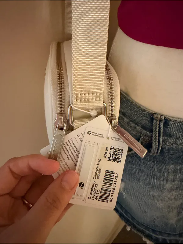 lululemon athletica Cream Crossbody Bag with Adjustable Strap - Image 7
