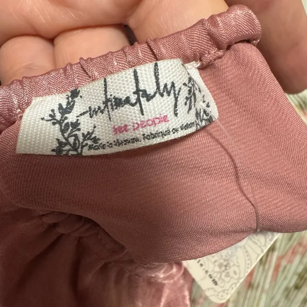 Free People Intimately Good Catch Mini Slip Size Medium - Image 3