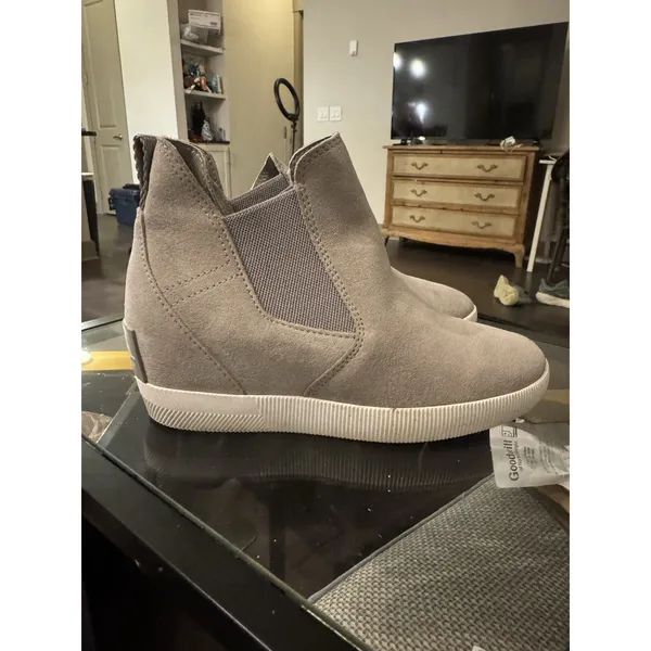 Sorel Women's Gray Leather Out N About II Slip On Wedge Ankle Booties Size 7 - Image 7