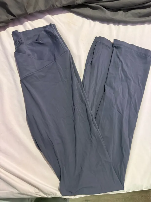 Rue 21 flare leggings - Image 3