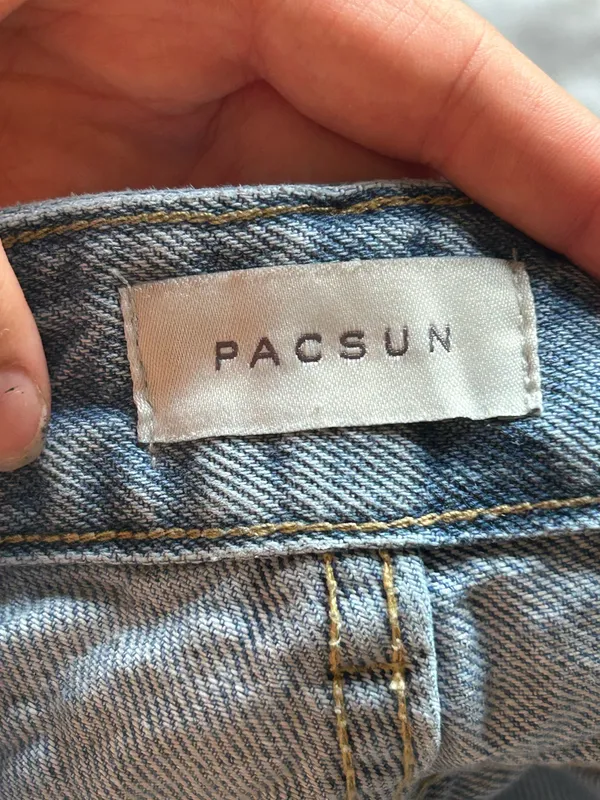 PacSun Low-Rise Baggy Jeans ripped - Image 4