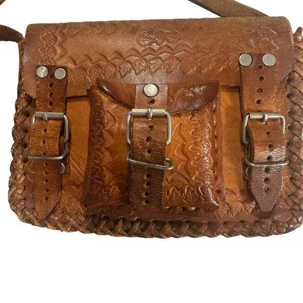 Vintage Style Hand Tooled Leather Crossbody Saddle Bag Boho Festival Purse - Image 4