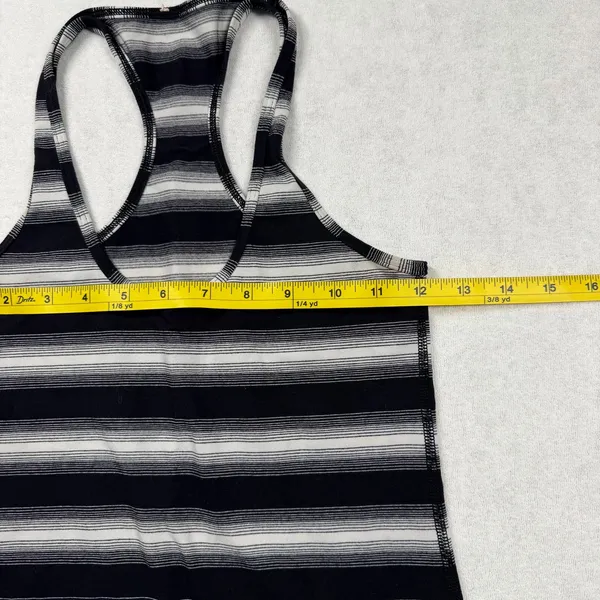Lululemon Cool Racerback Tank Women’s Size 2 XS Black White Striped Yoga - Image 4