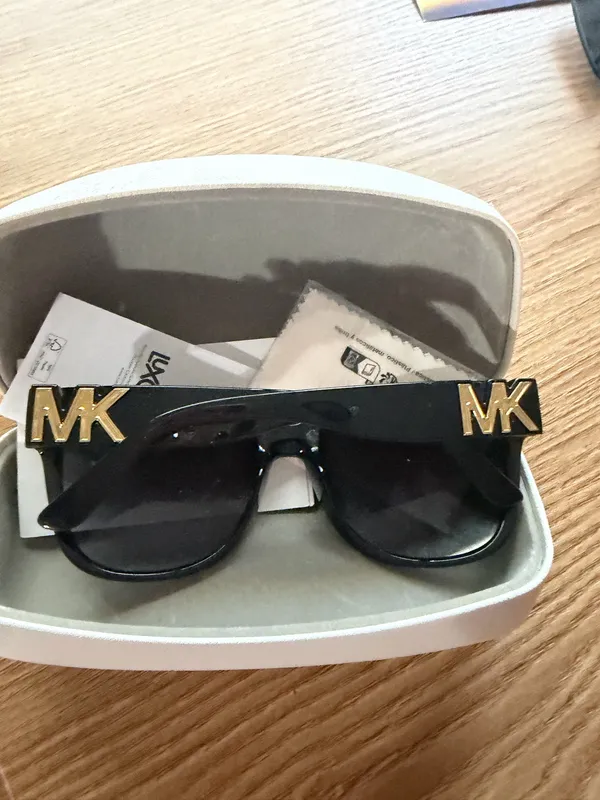Michael Kors Women's Karlie MK2170U Sunglasses black frames gold logo. - Image 2