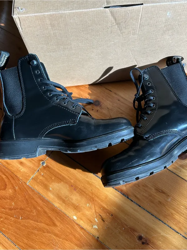 Blundstone Lace Up Gore Boots Patent Leather US 7.5 black - Image 2