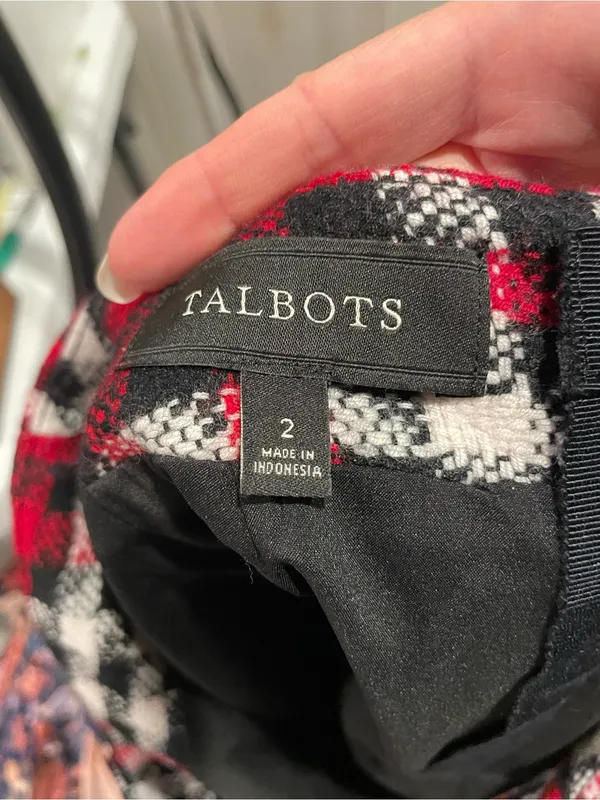 Cute classic Talbots wool blend plaid red pencil skirt preppy twee academia mini - Image 2