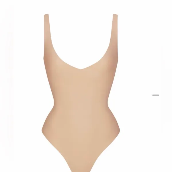 Skims Body Unlined Plunge Thong Bodysuit small clay NWT *dust marks* - Image 9
