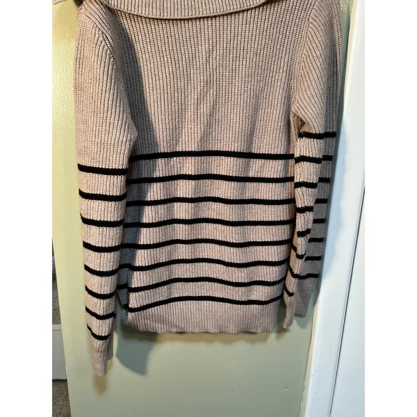 Cyrus Women's Sz Medium Sweater Oversized Collar Tan Black Stripes Henley Button - Image 9