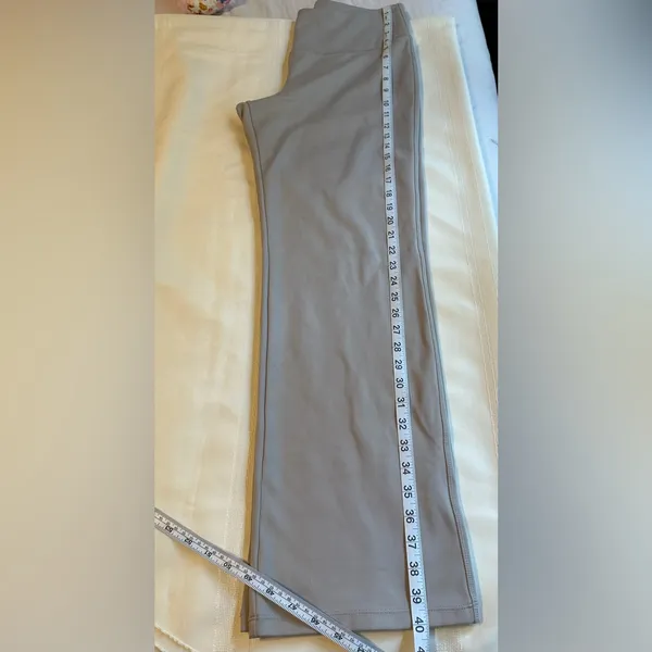 Danskin Taupe Leggings - Image 9