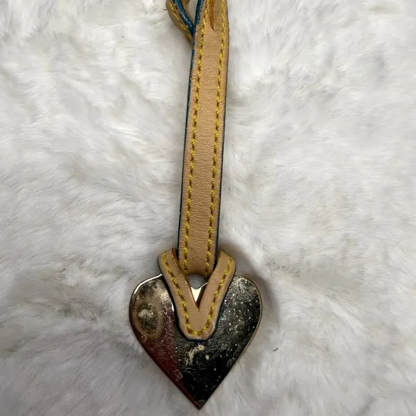 Vintage DOONEY & BOURKE Heart key fob bag charm - Image 2