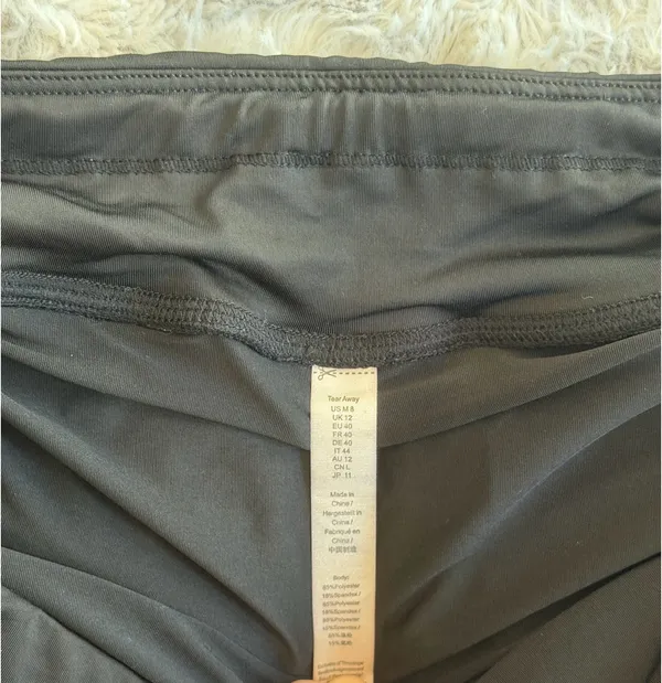 Amazon tennis skirt w/ zipper in back - Black Size M - Image 3