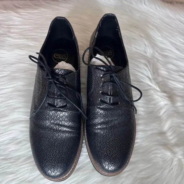 Exé Platform Loafers Metallic Black Scale Print Size 41 - Image 3