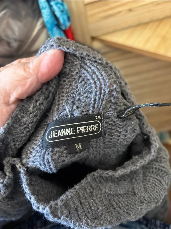JEANNE PIERRE Gray Cable Knit Mock Neck Sweater Medium - Image 3