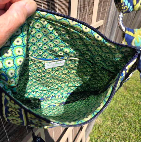 Vera Bradley Retired 2011 "Rhythm & Blues" Cross-Body Purse Large Hipster Zipper - Image 4