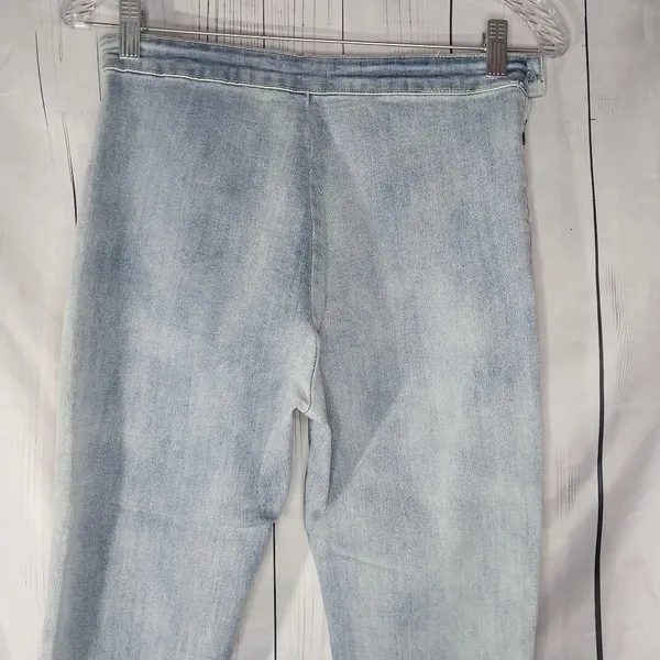 POL Light Wash Raw Hem High-Rise Boho Flared Women Jeans Size M - Image 8