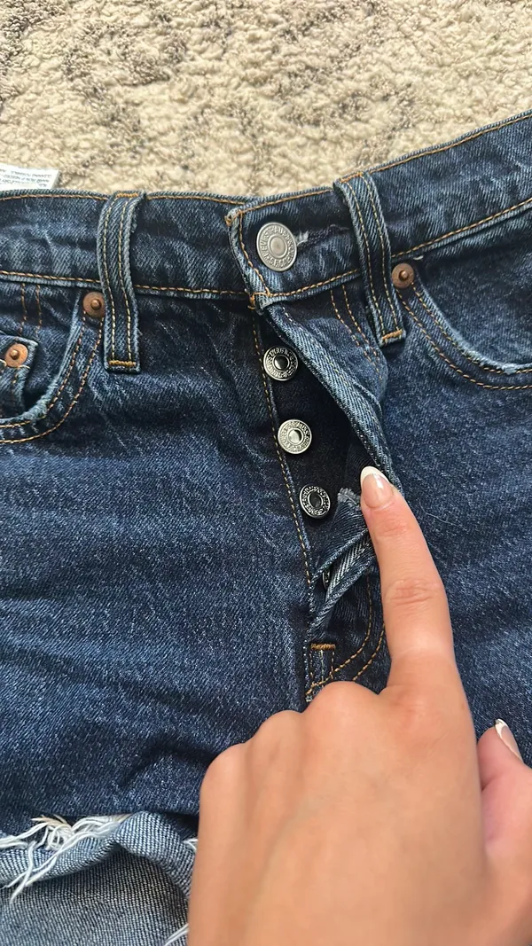 Levi’s 501 Shorts - Image 2
