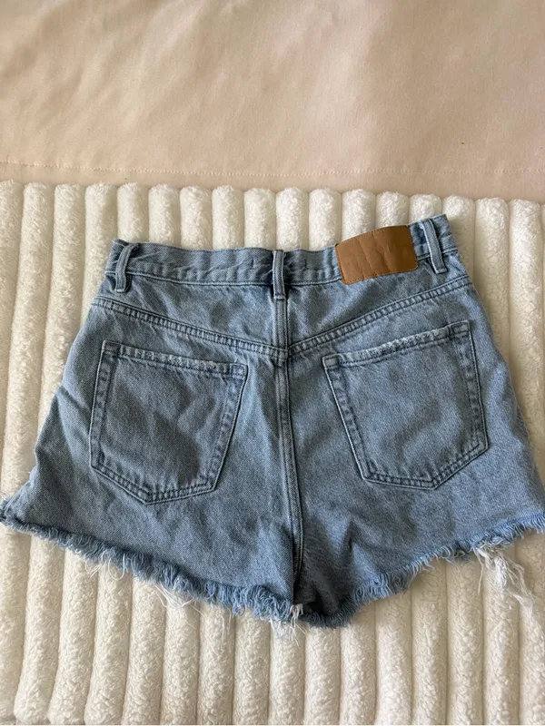 PacSun Light Blue Frayed vintage High-Rise Denim Shorts - Image 6