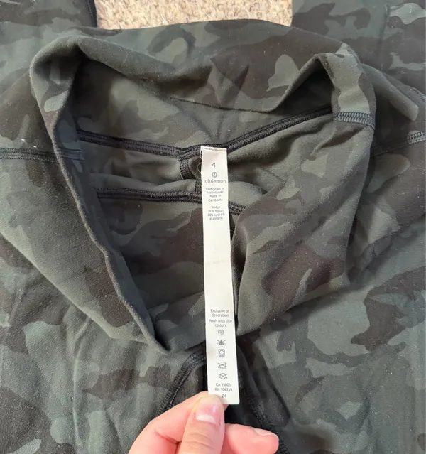 Lululemon Camo Align Leggings - Image 4