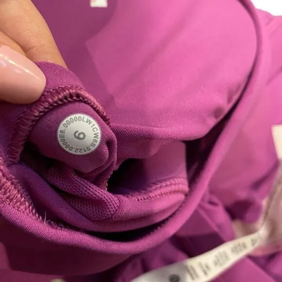 Lululemon Womens 6 Lululemon Align Tank Crop Top Vivid Plum‎ Purple Built In Bra - Image 4