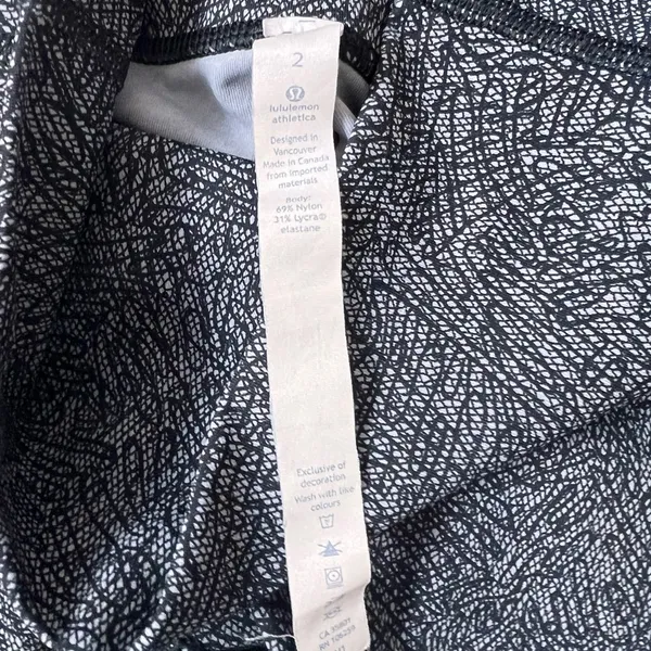 Lululemon leggings - Image 9