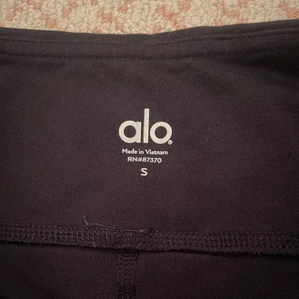 Alo black faux leather Moto style leggings full length women’s size small - Image 5