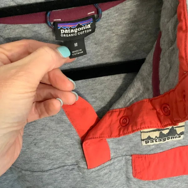 Patagonia Women's organic Cotton Quilt Snap‎ T- Pullover size medium - Image 2