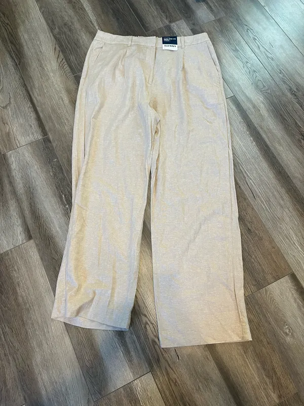 NWT Old Navy Extra High Rise Taylor Wide Leg Trousers - Image 4