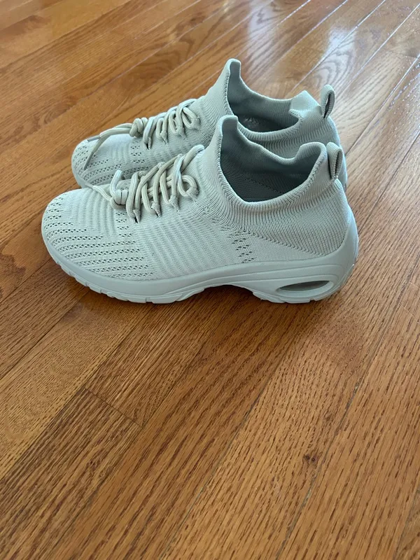 Cushionare Light Gray Knit Sock Sneakers with Lace-Up Detail - Image 4
