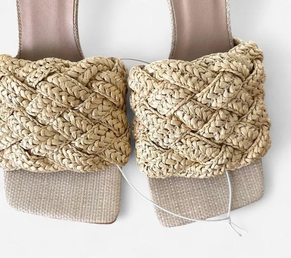 Axel tan nude straw woven square toe heeled slip on sandals sz 6 women - Image 4