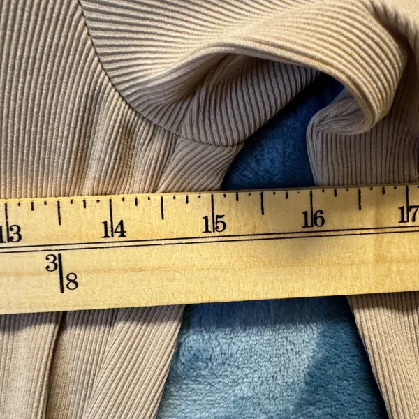 1929 | H&M Ribbed Square Neck‎ Long Sleeve Slim Fit Basic Top Beige Womens S - Image 3