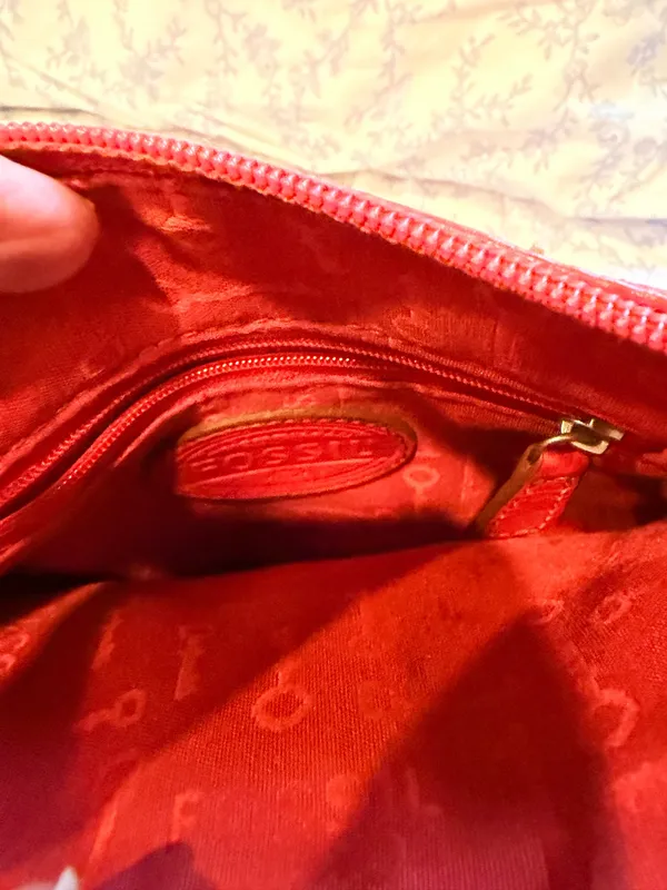 Fossil Crossbody - Image 5
