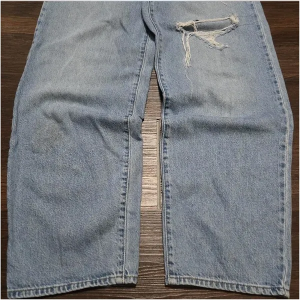 Baggy Levi’s Jeans - Image 5