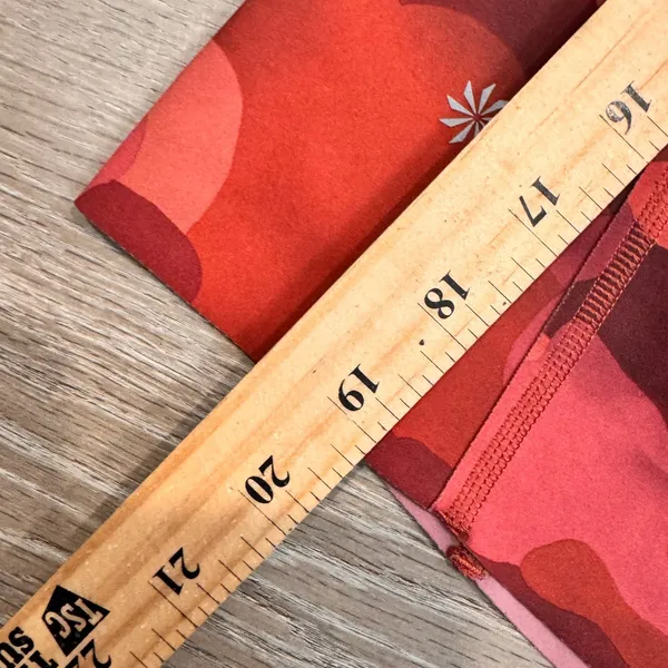Athleta Pinnacle Red Camo Hoodie Athletic Performance LS Shirt Top XXSmall‎ XXS - Image 9
