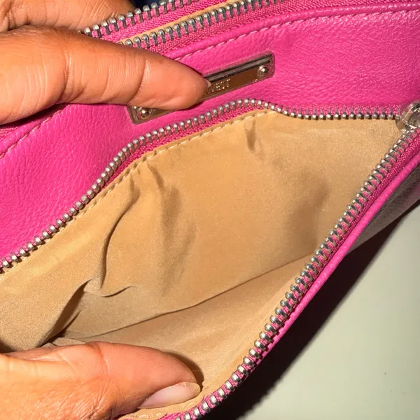 Nine West fuchsia pink wristlet - Image 7