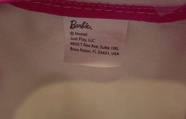 Mattel Barbie pet vet blue/ pink backpack - Image 5