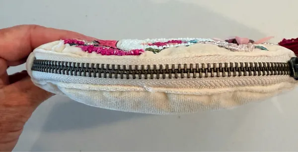 Anna Harlow Russo X Anthropologie | “R” velvet beaded bag - Image 10