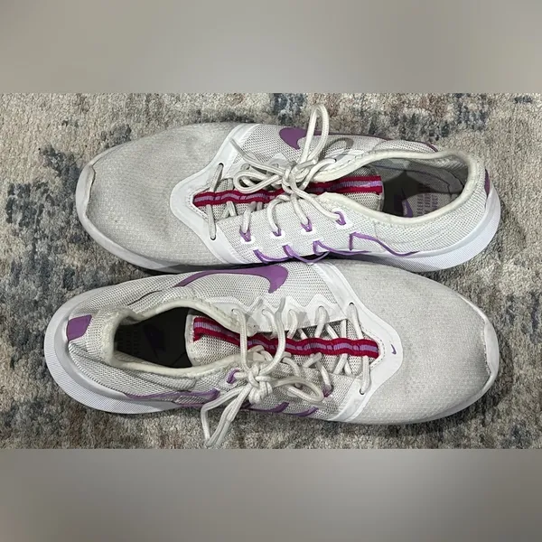 FINAL PRICE Nike Women's White and Purple Athletic Shoes - Image 7