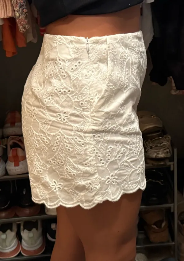 Zara Lace White Shorts - Image 2
